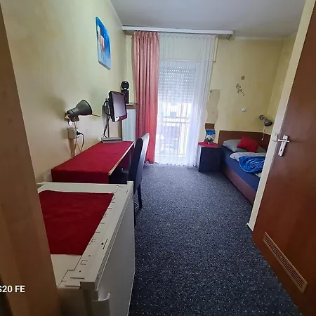 Gasthof Golden Rangau Hotel&pension 3*