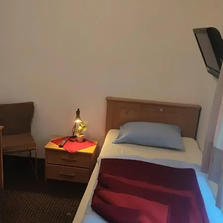 Golden Rangau & Πανσιόν 3*